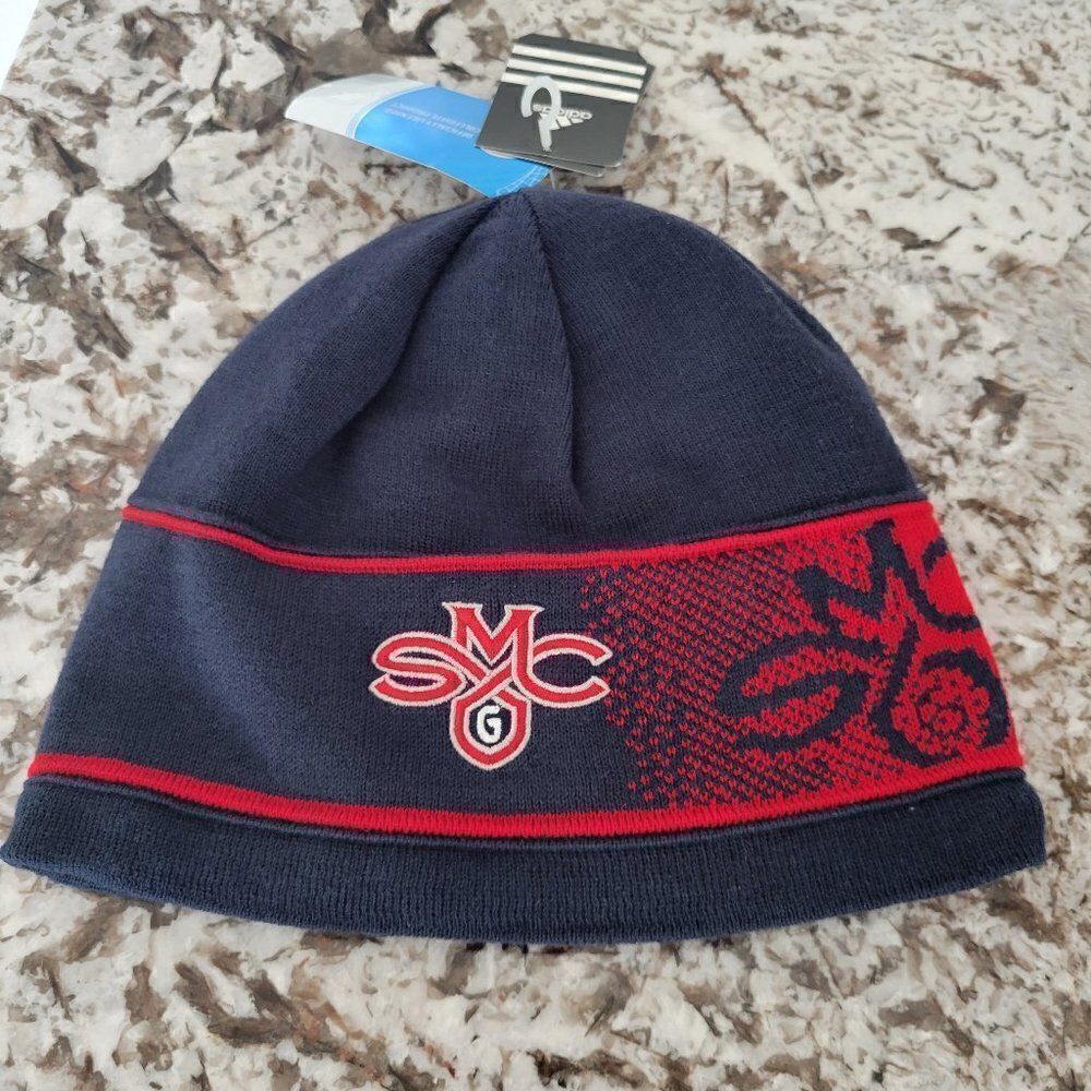 Hat for a boy adidas 45% cotton.